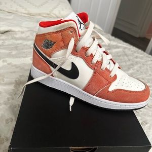Air Jordan Mid Shoes